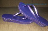 Chinelo em solado médio/alto 30